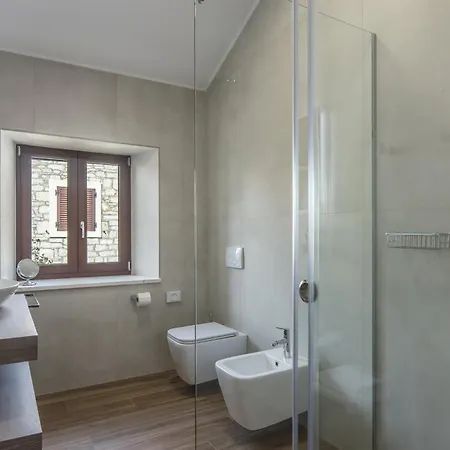 Villa Lv Near Novigrad For 8 People & Children Playground Only 1,5 Km From