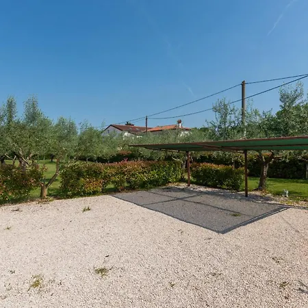 Lv Near Novigrad For 8 People & Children Playground Only 1,5 Km From Villa Brtonigla