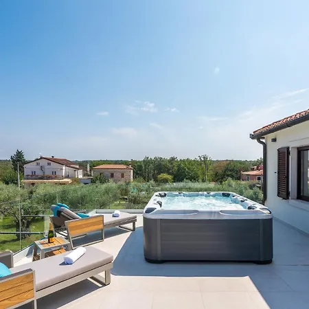 Villa Lv Near Novigrad For 8 People & Children Playground Only 1,5 Km From